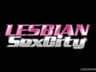 Lesbica sesso città: lilly banche e sara luvv in intenso orale il piacere