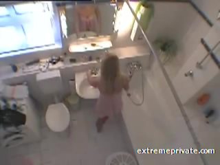 Luurad minu blond niece jane sisse a vannituba